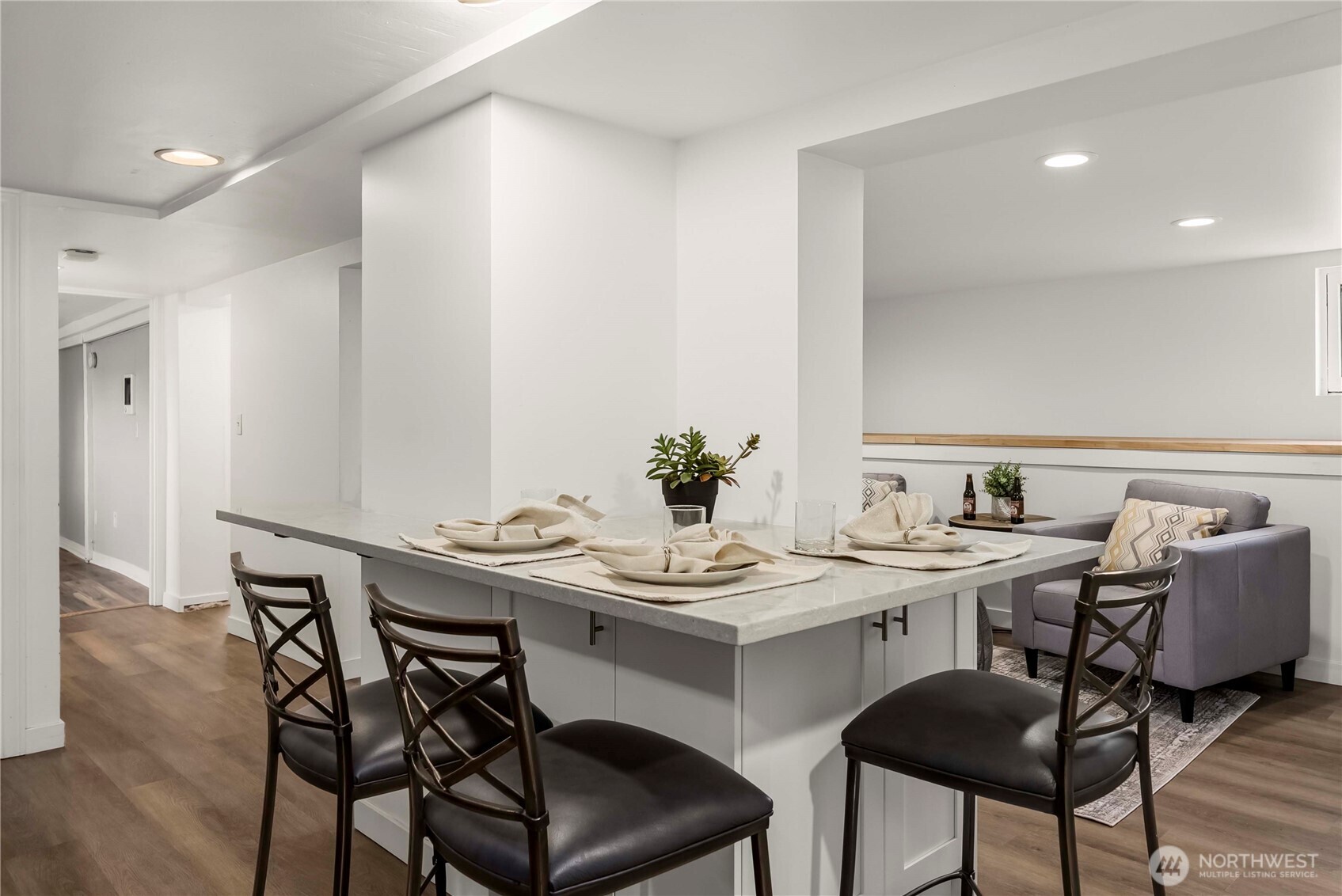 950 86th Street N, Seattle, WA 98103