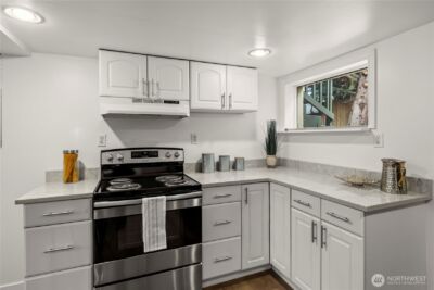 950 86th Street N, Seattle, WA 98103 - Photo 22
