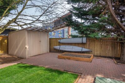 950 86th Street N, Seattle, WA 98103 - Photo 35