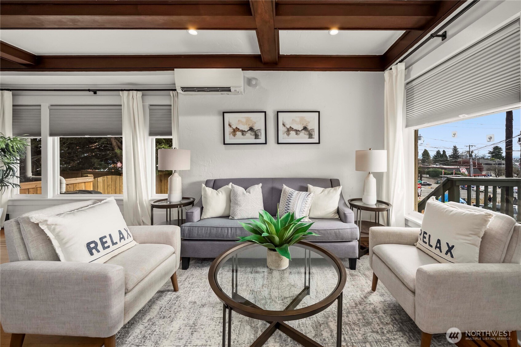 950 86th Street N, Seattle, WA 98103