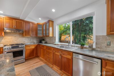 2708 NE 98th Street , Seattle, WA 98115 - Photo 19