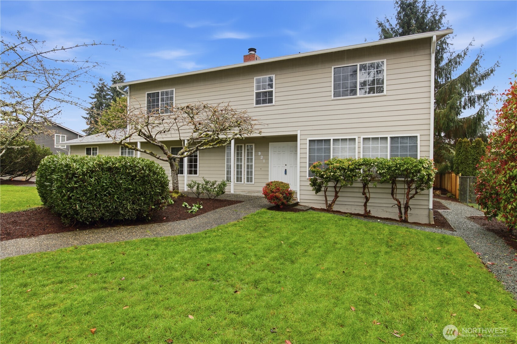 921 S 262nd Place , Des Moines, WA 98198