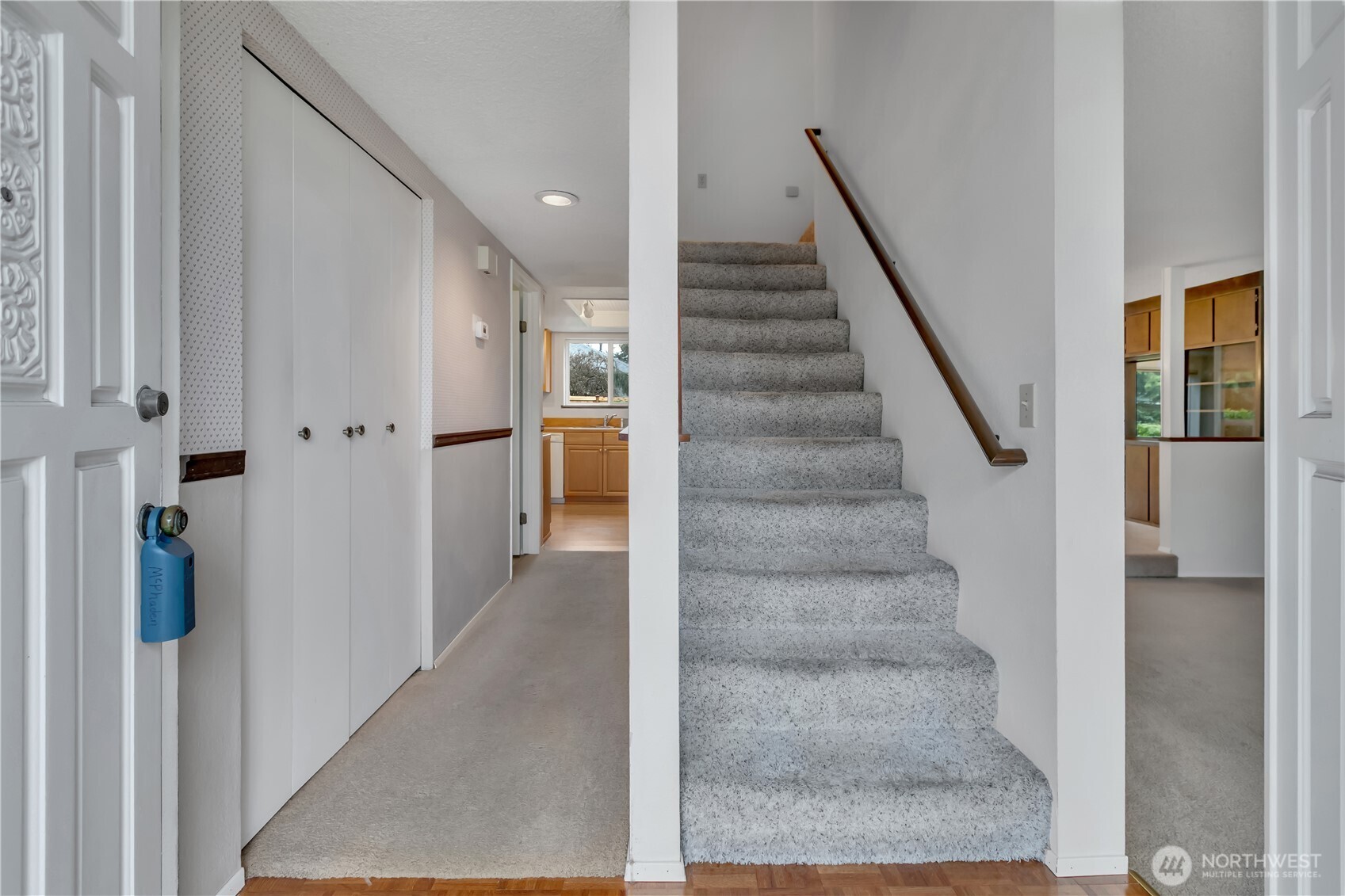 921 S 262nd Place , Des Moines, WA 98198