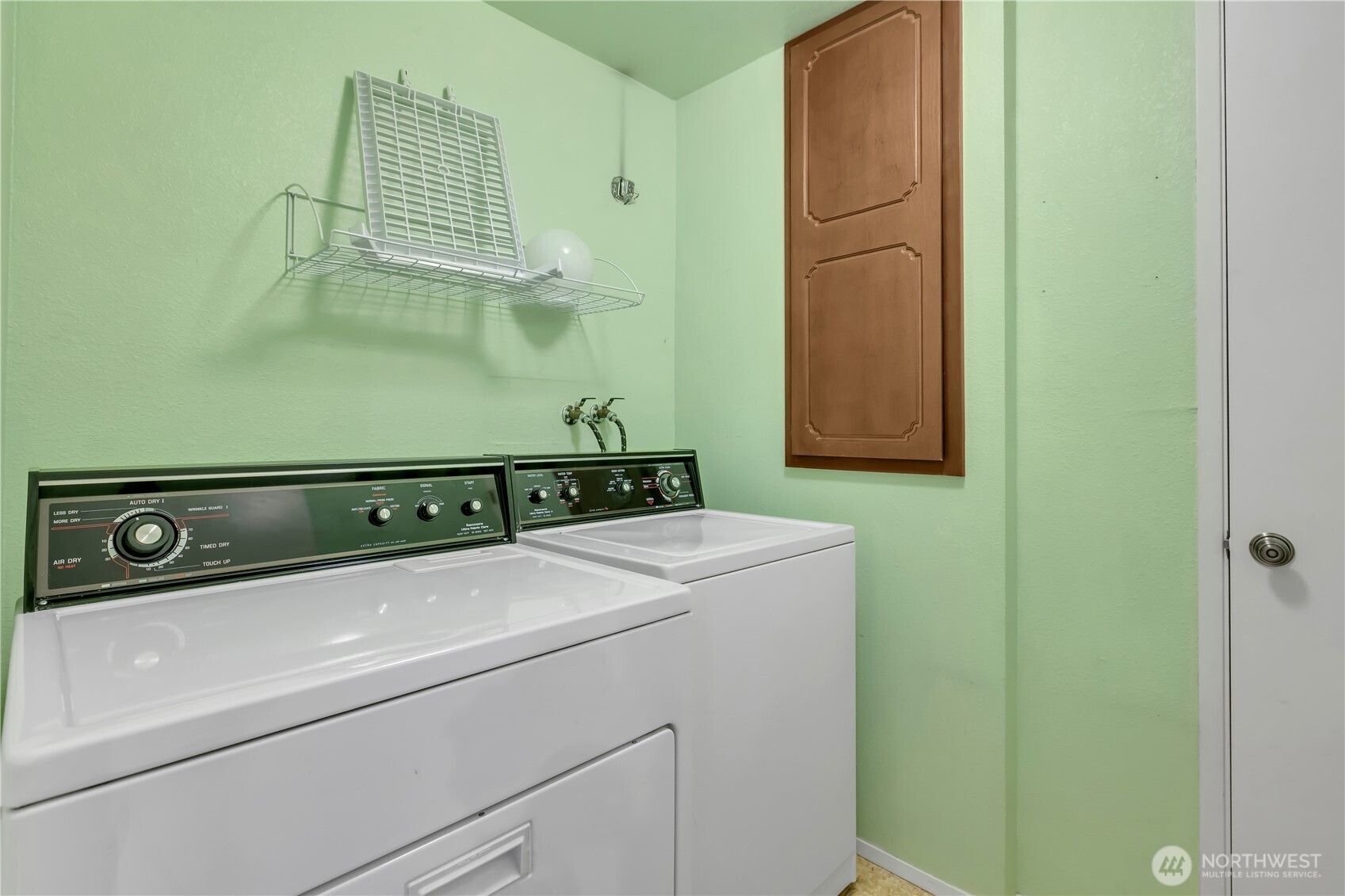 921 S 262nd Place , Des Moines, WA 98198