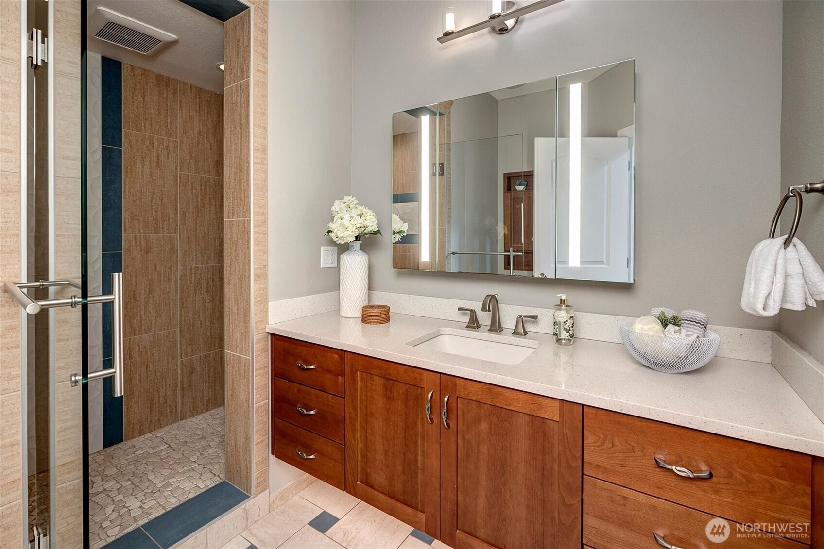 13116 NE 104th Street , Kirkland, WA 98033