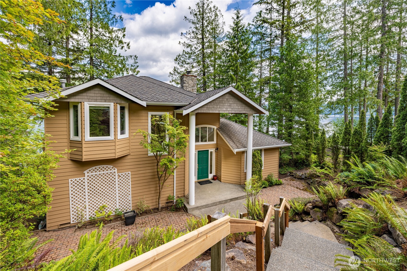 33571 Cliff Road , Mount Vernon, WA 98274