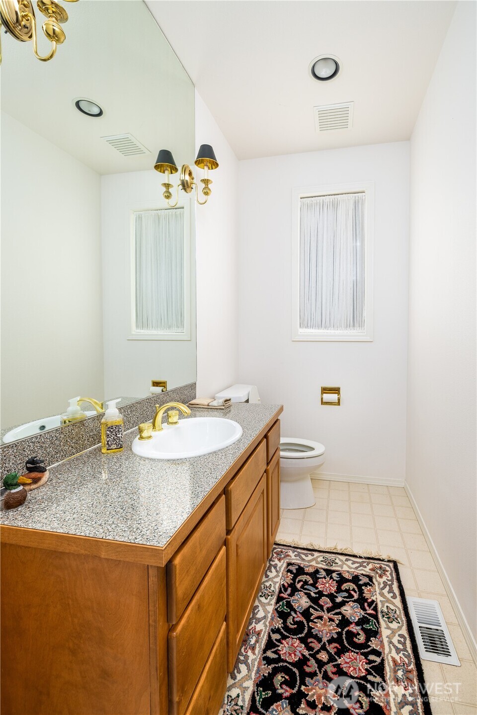33571 Cliff Road , Mount Vernon, WA 98274
