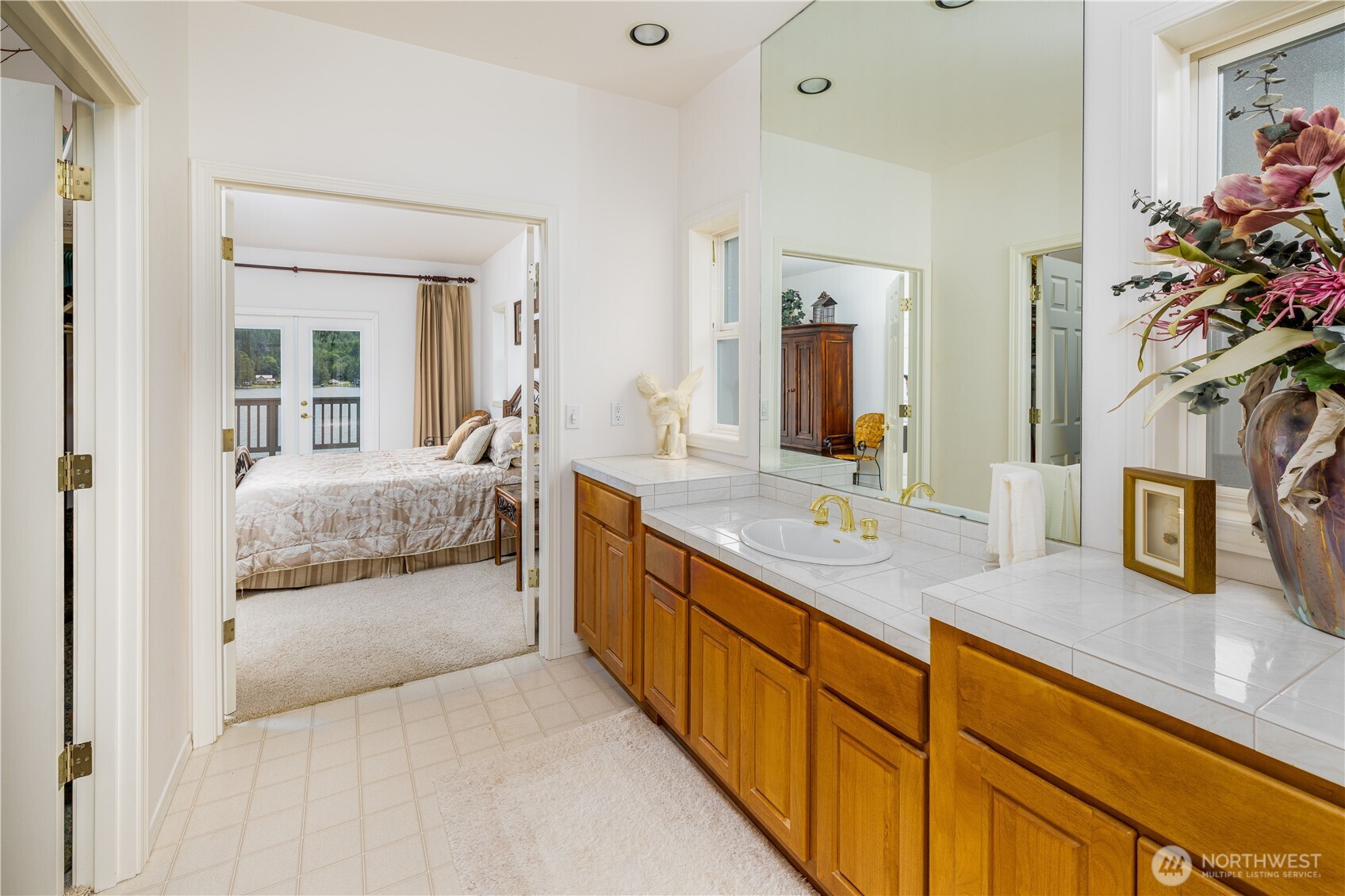 33571 Cliff Road , Mount Vernon, WA 98274