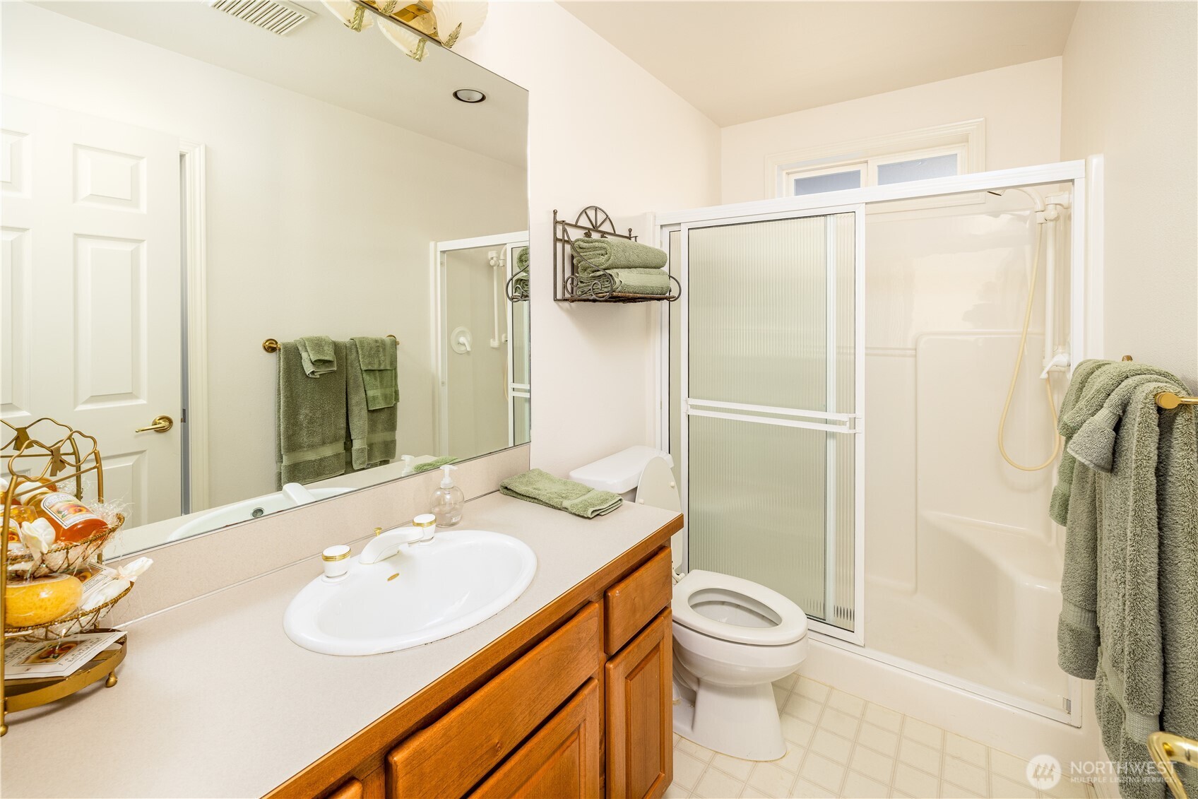 33571 Cliff Road , Mount Vernon, WA 98274