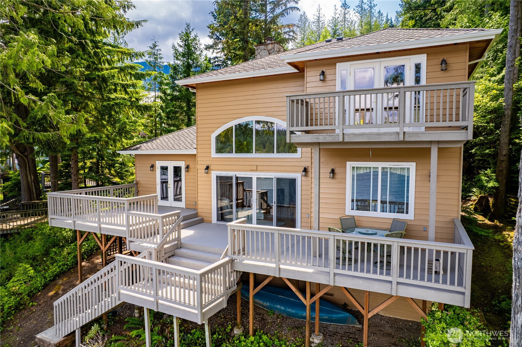 33571 Cliff Road , Mount Vernon, WA 98274