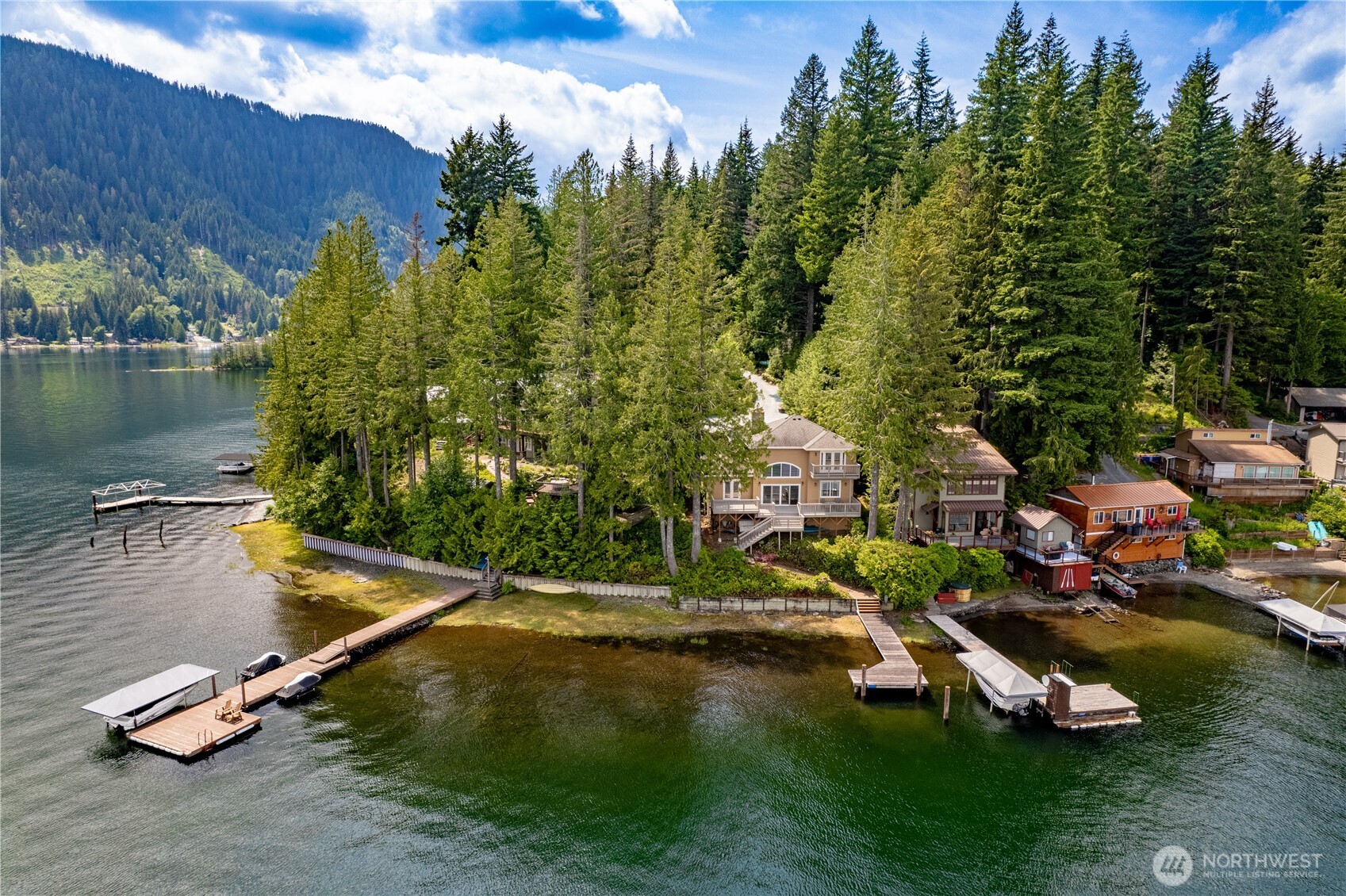 33571 Cliff Road , Mount Vernon, WA 98274