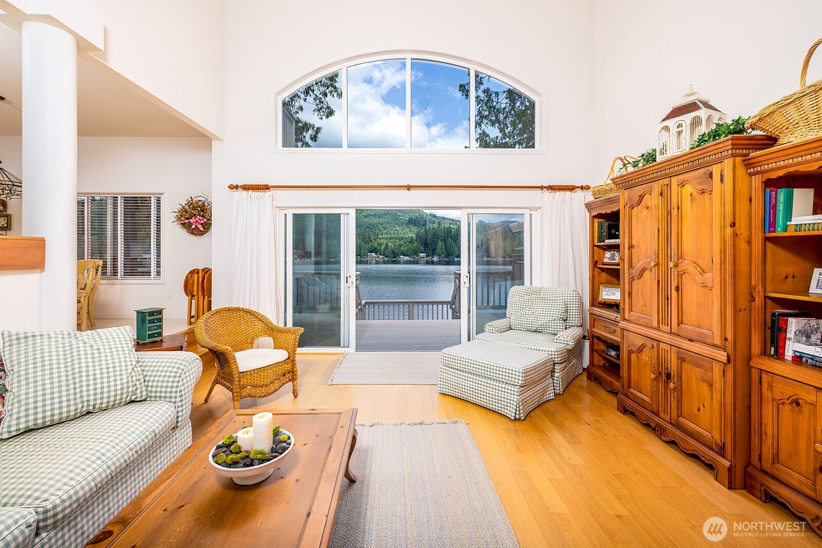 33571 Cliff Road , Mount Vernon, WA 98274