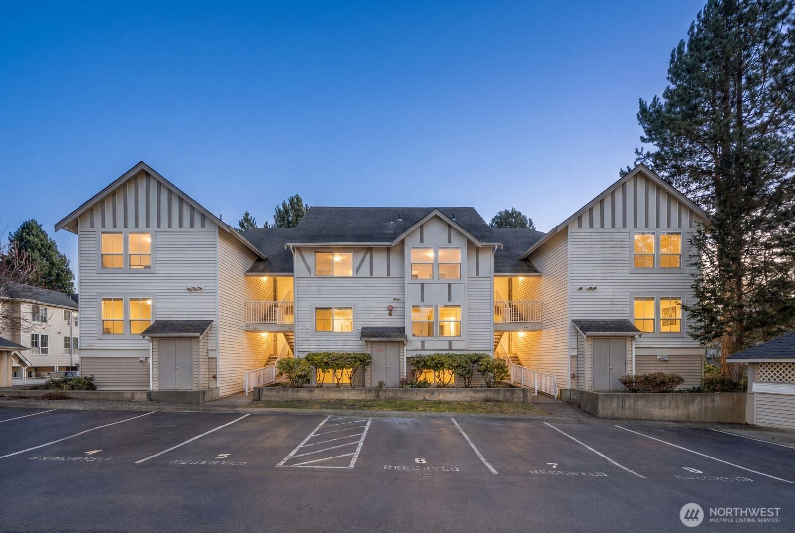 4421 249th SE , Issaquah, WA 98029