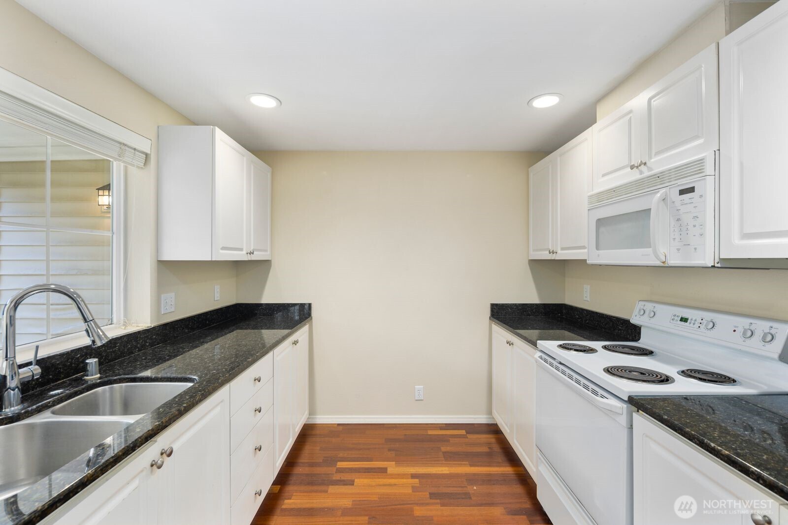 4421 249th SE , Issaquah, WA 98029