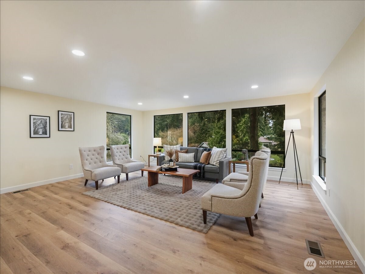 5031 98th Street SW, Mukilteo, WA 98275