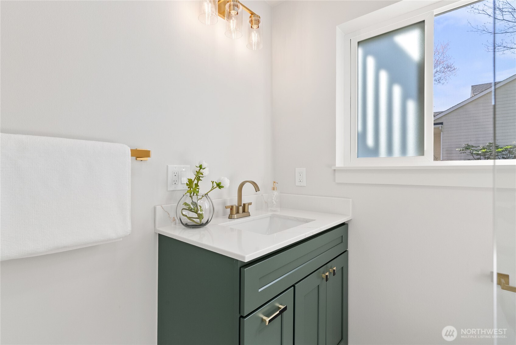 13203 SE 233rd Street , Kent, WA 98042