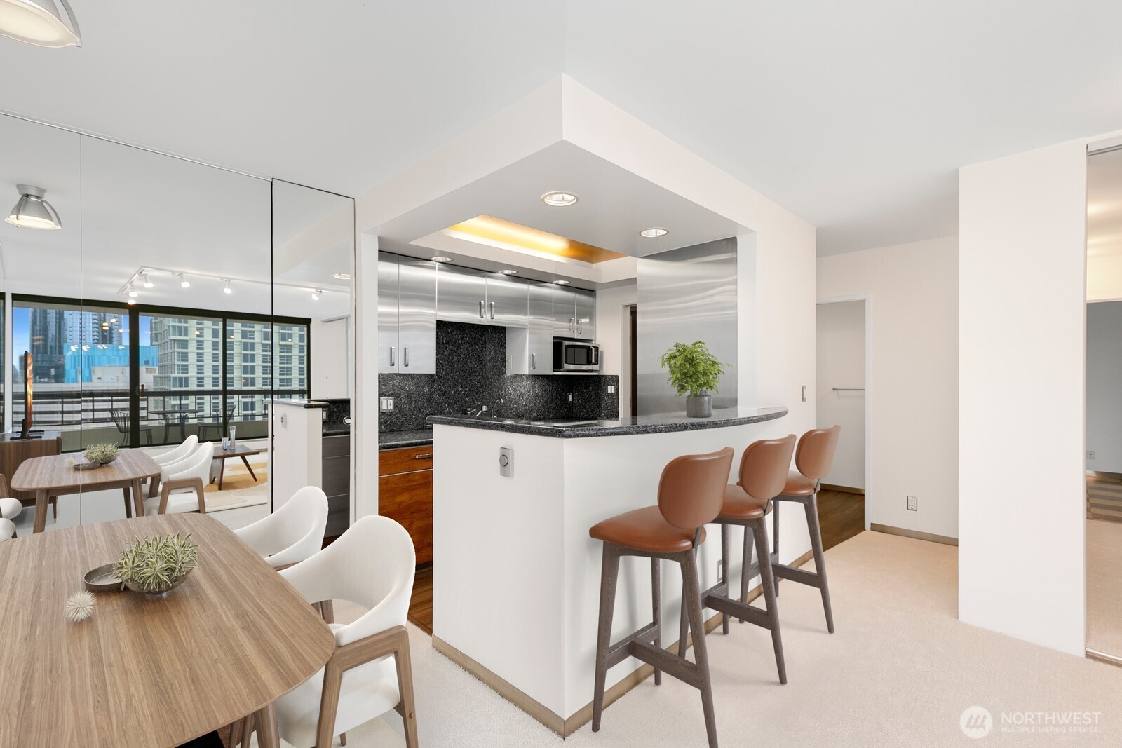 2201 3rd Avenue #2106, Seattle, WA 98121