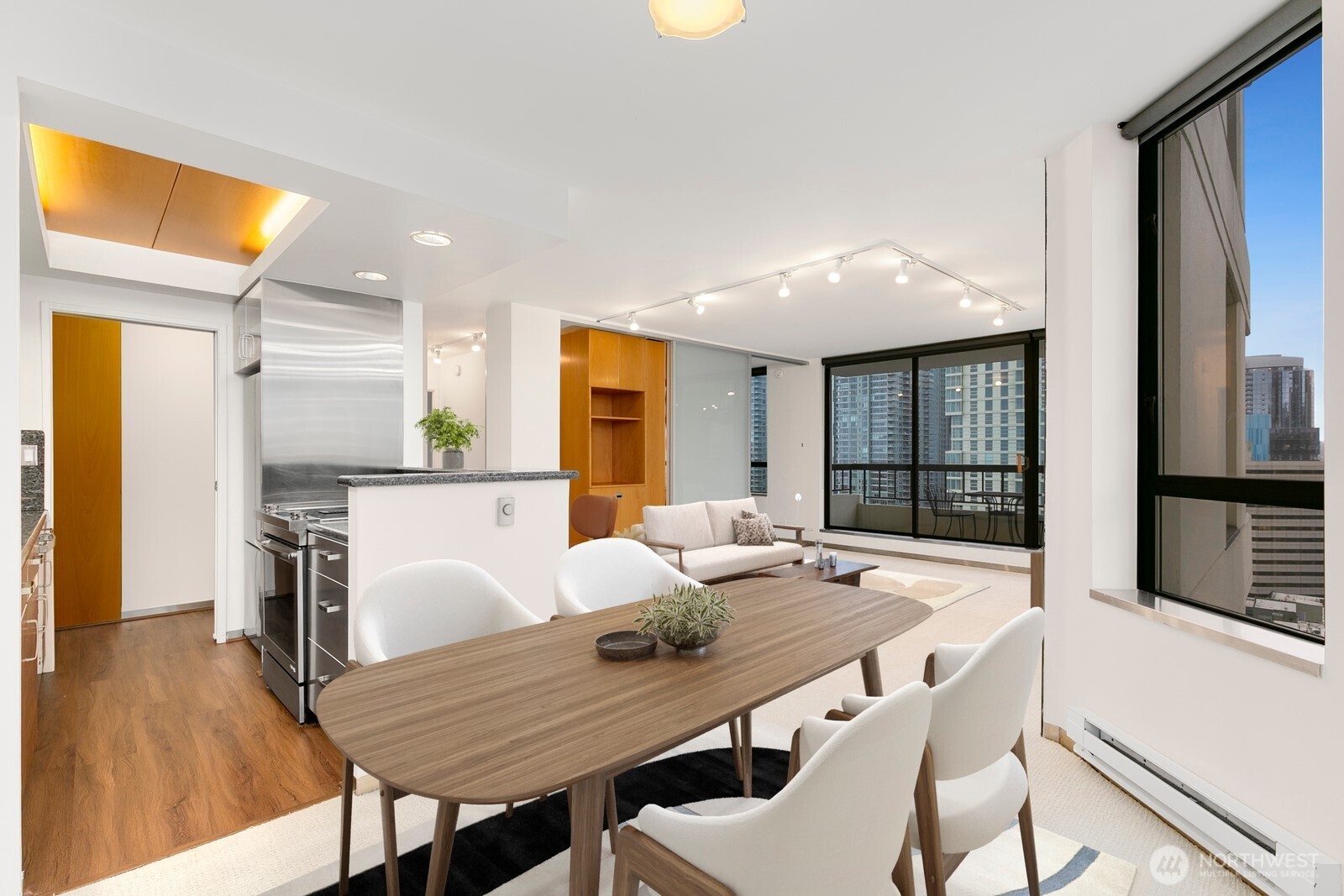 2201 3rd Avenue #2106, Seattle, WA 98121