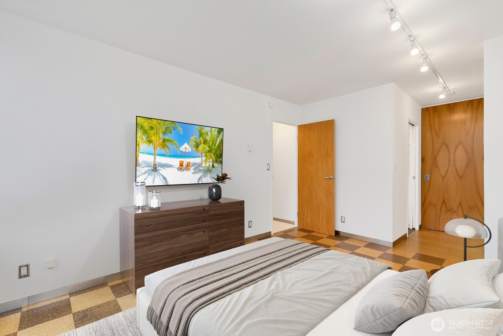 2201 3rd Avenue #2106, Seattle, WA 98121