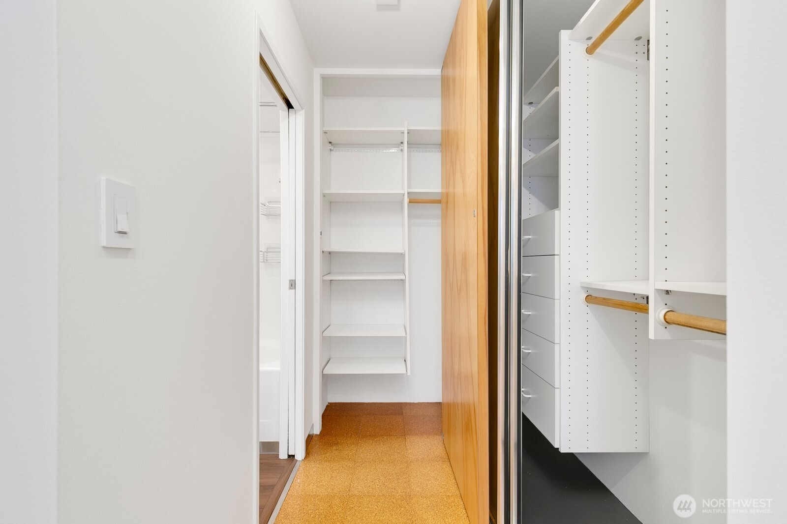 2201 3rd Avenue #2106, Seattle, WA 98121