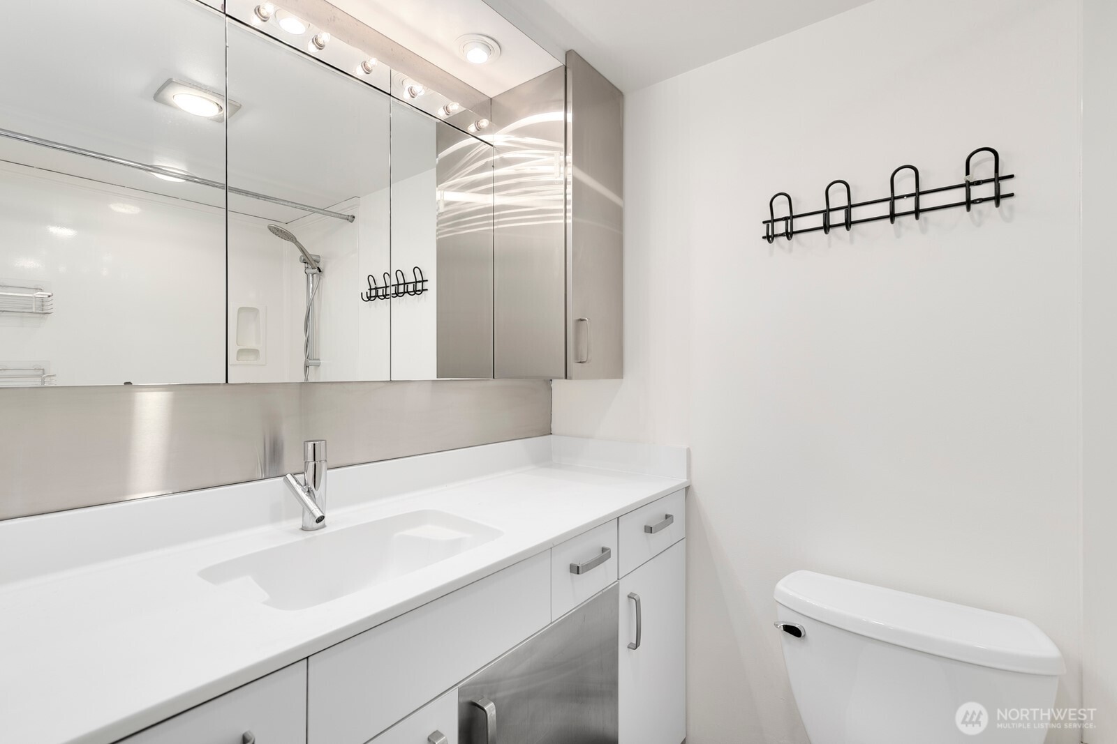 2201 3rd Avenue #2106, Seattle, WA 98121