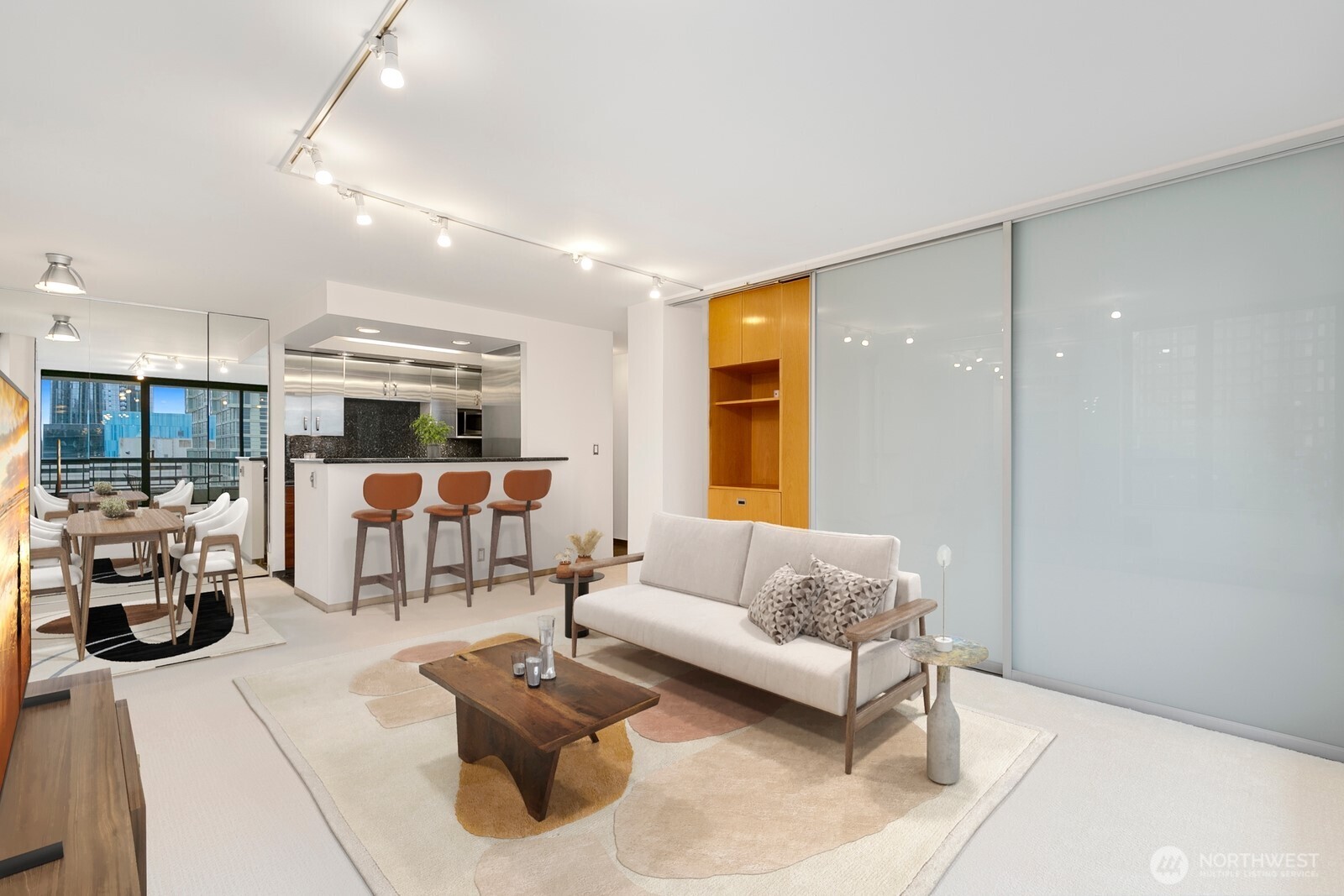 2201 3rd Avenue #2106, Seattle, WA 98121