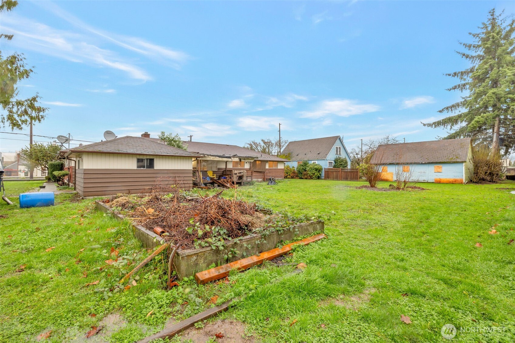 6216 20th Street E, Fife, WA 98424