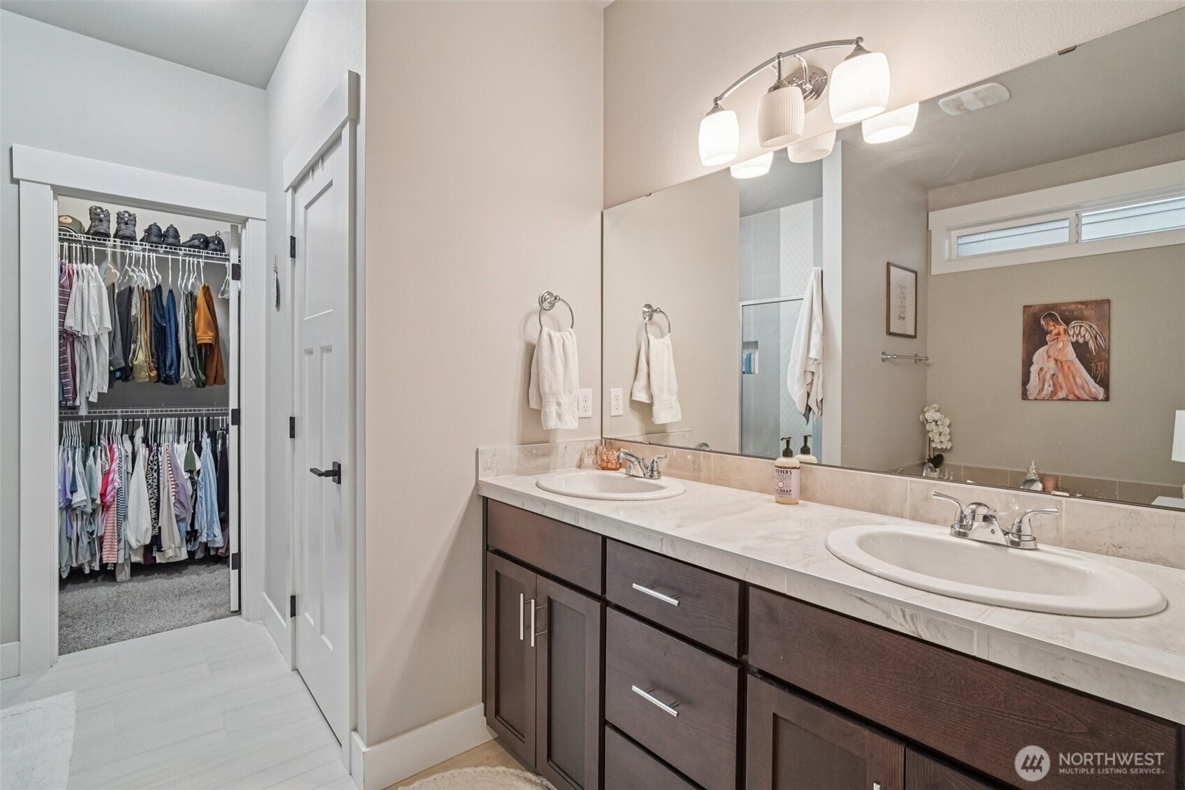 176 Love Drive , Enumclaw, WA 98022