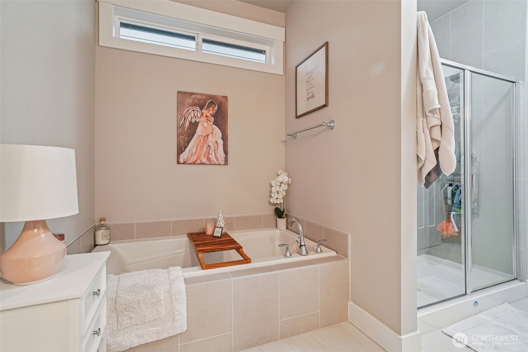 176 Love Drive , Enumclaw, WA 98022