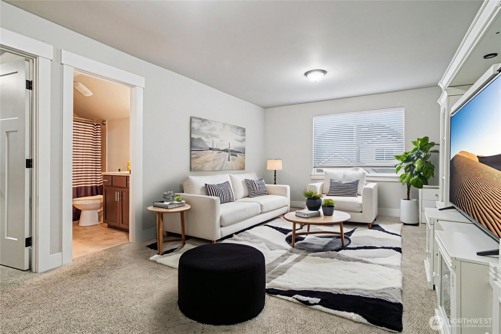 176 Love Drive , Enumclaw, WA 98022