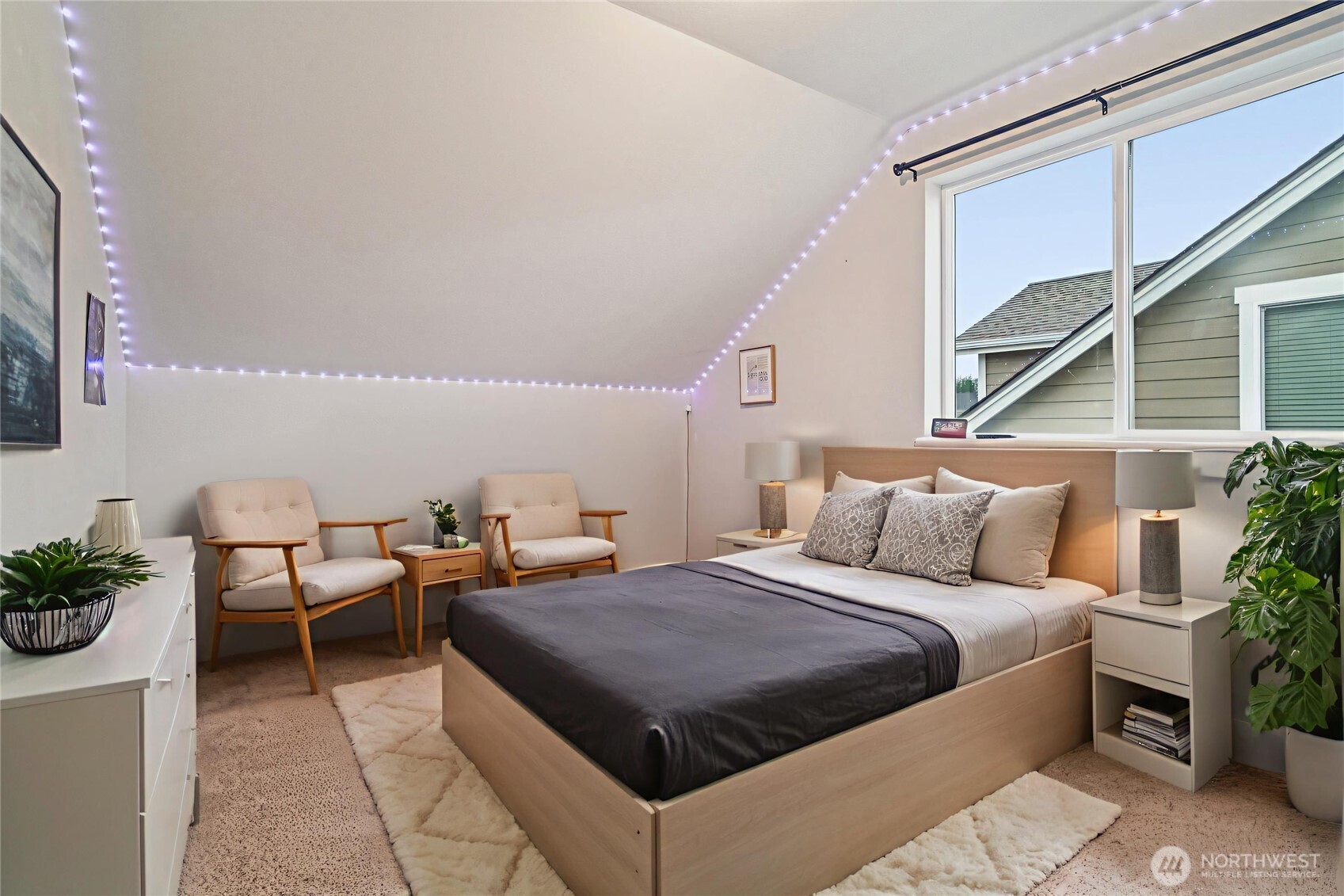 176 Love Drive , Enumclaw, WA 98022