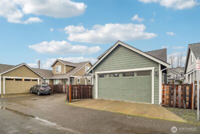176 Love Drive , Enumclaw, WA 98022 - Photo 2