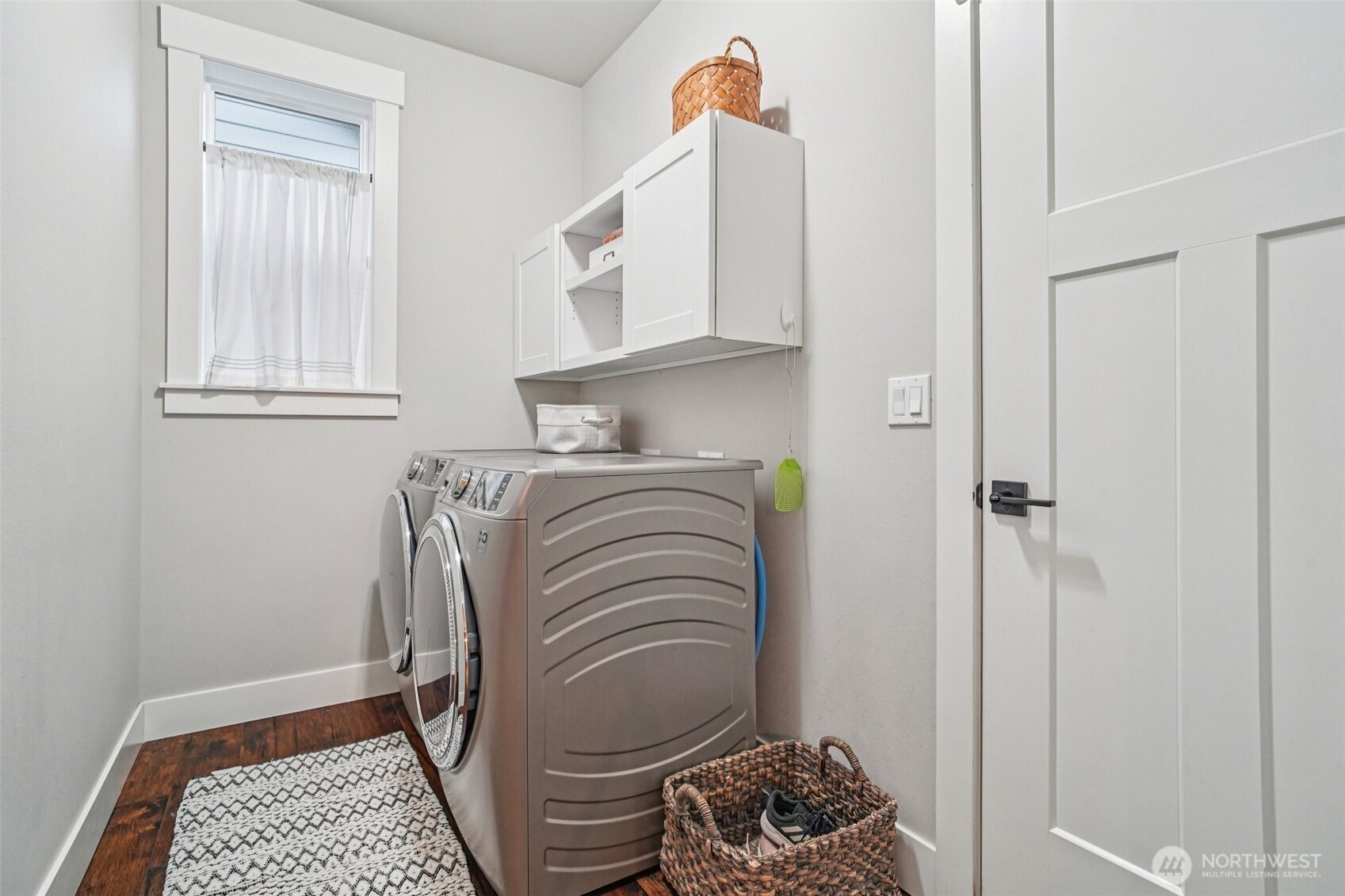 176 Love Drive , Enumclaw, WA 98022