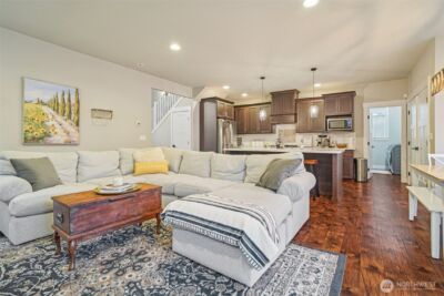 176 Love Drive , Enumclaw, WA 98022 - Photo 3