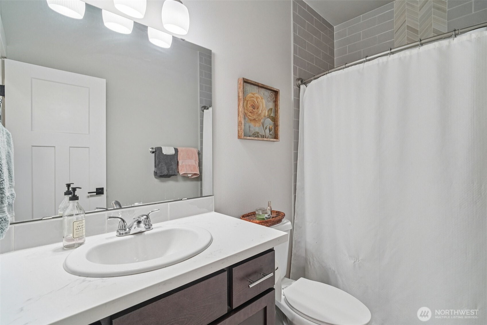 176 Love Drive , Enumclaw, WA 98022