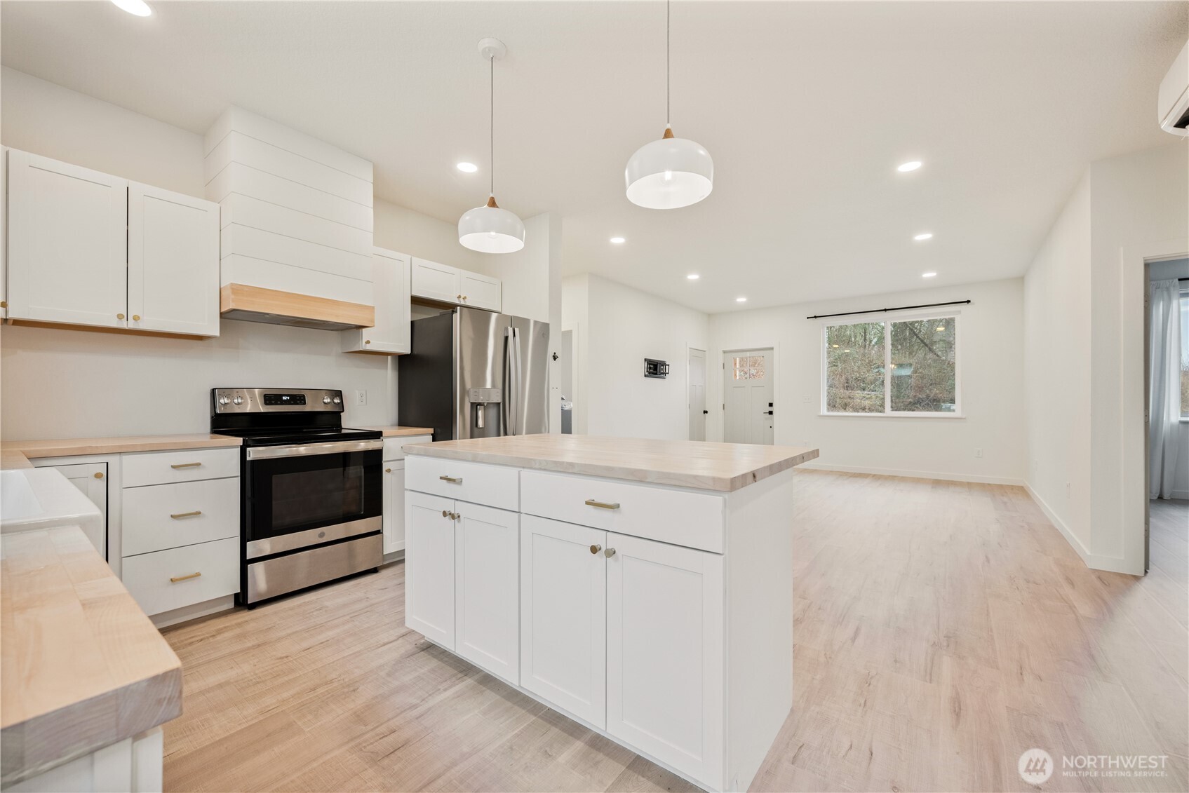 3021 Stella Road , Longview, WA 98632