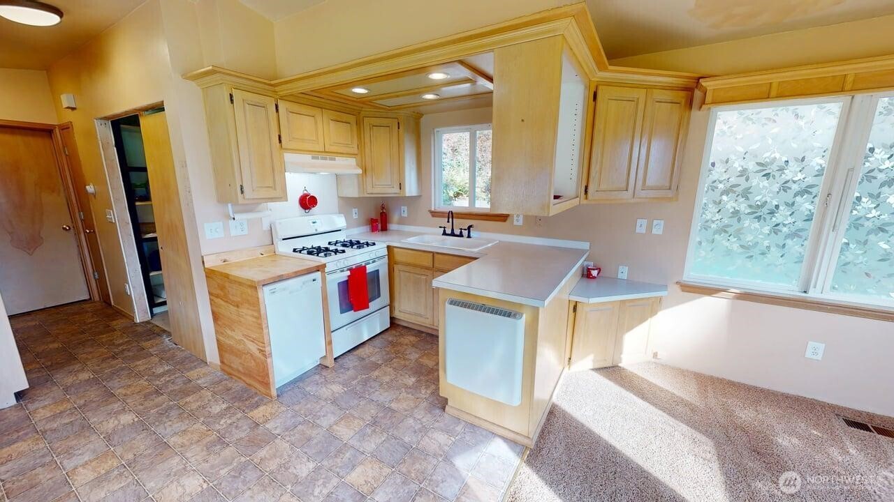 22989 Lake McMurray Lane #18, Mount Vernon, WA 98274