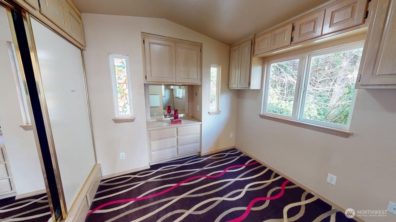 22989 Lake McMurray Lane #18, Mount Vernon, WA 98274