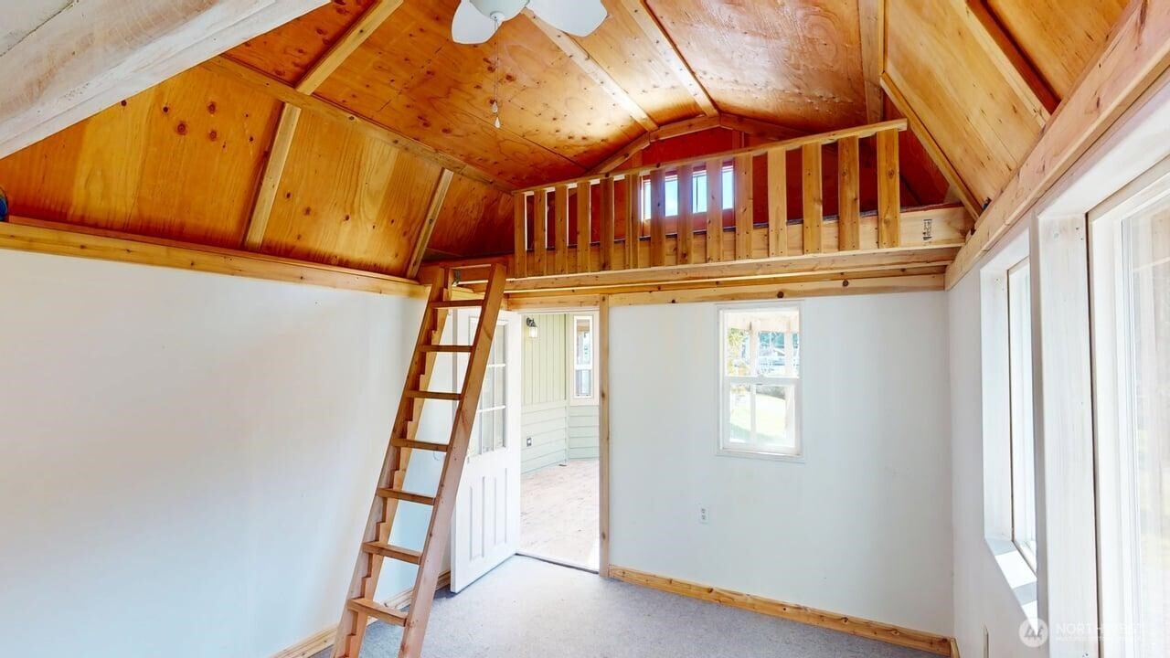 22989 Lake McMurray Lane #18, Mount Vernon, WA 98274