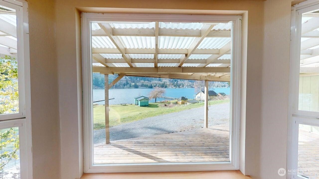 22989 Lake McMurray Lane #18, Mount Vernon, WA 98274