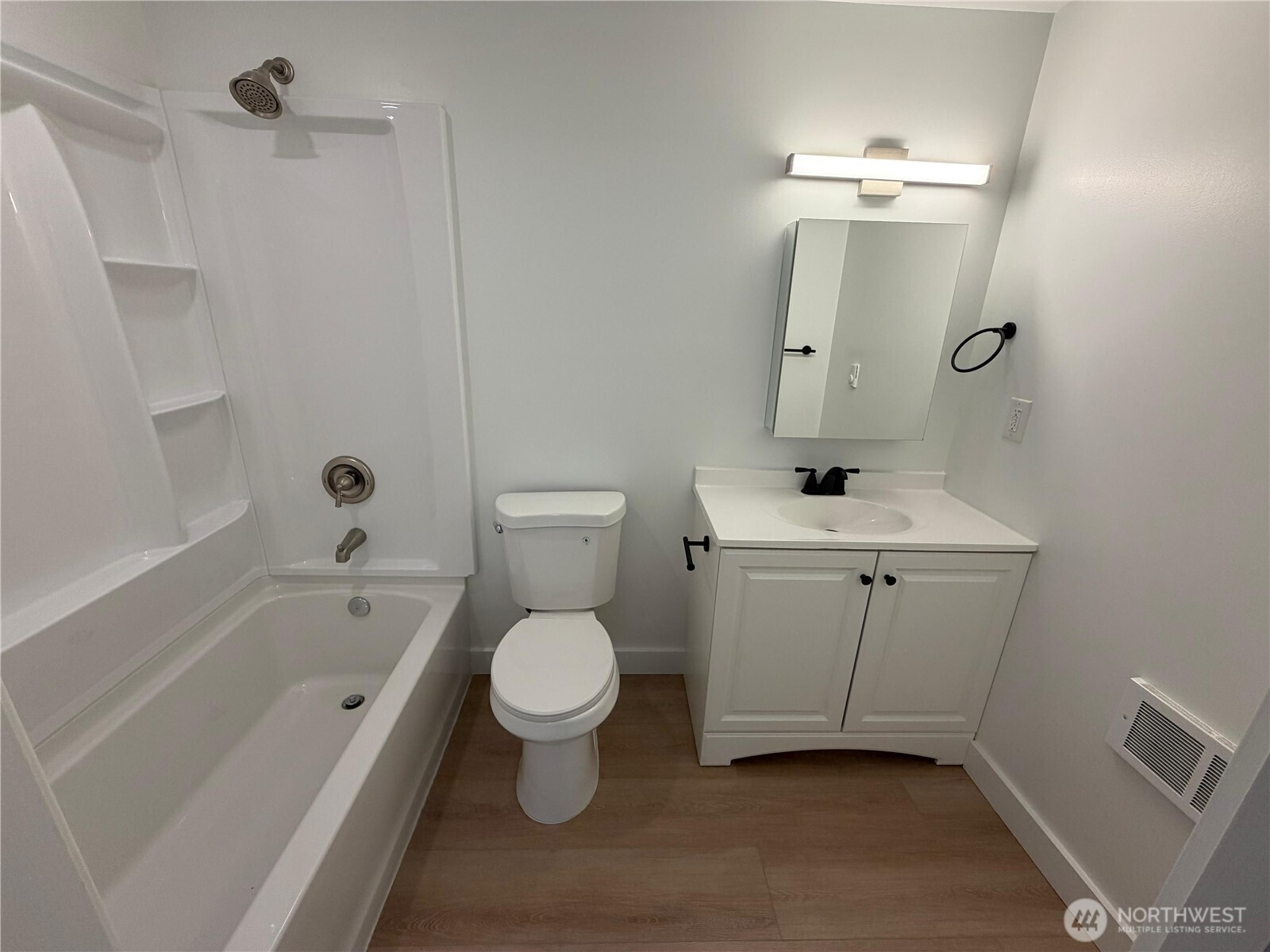 19502 2nd Avenue S, Des Moines, WA 98148