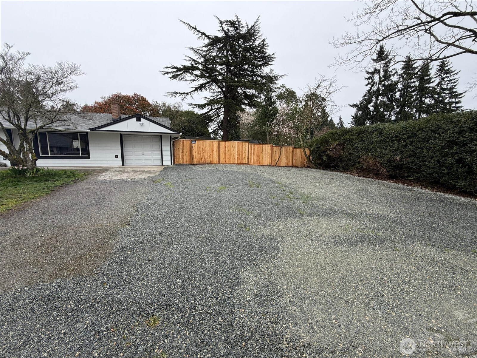 19502 2nd Avenue S, Des Moines, WA 98148