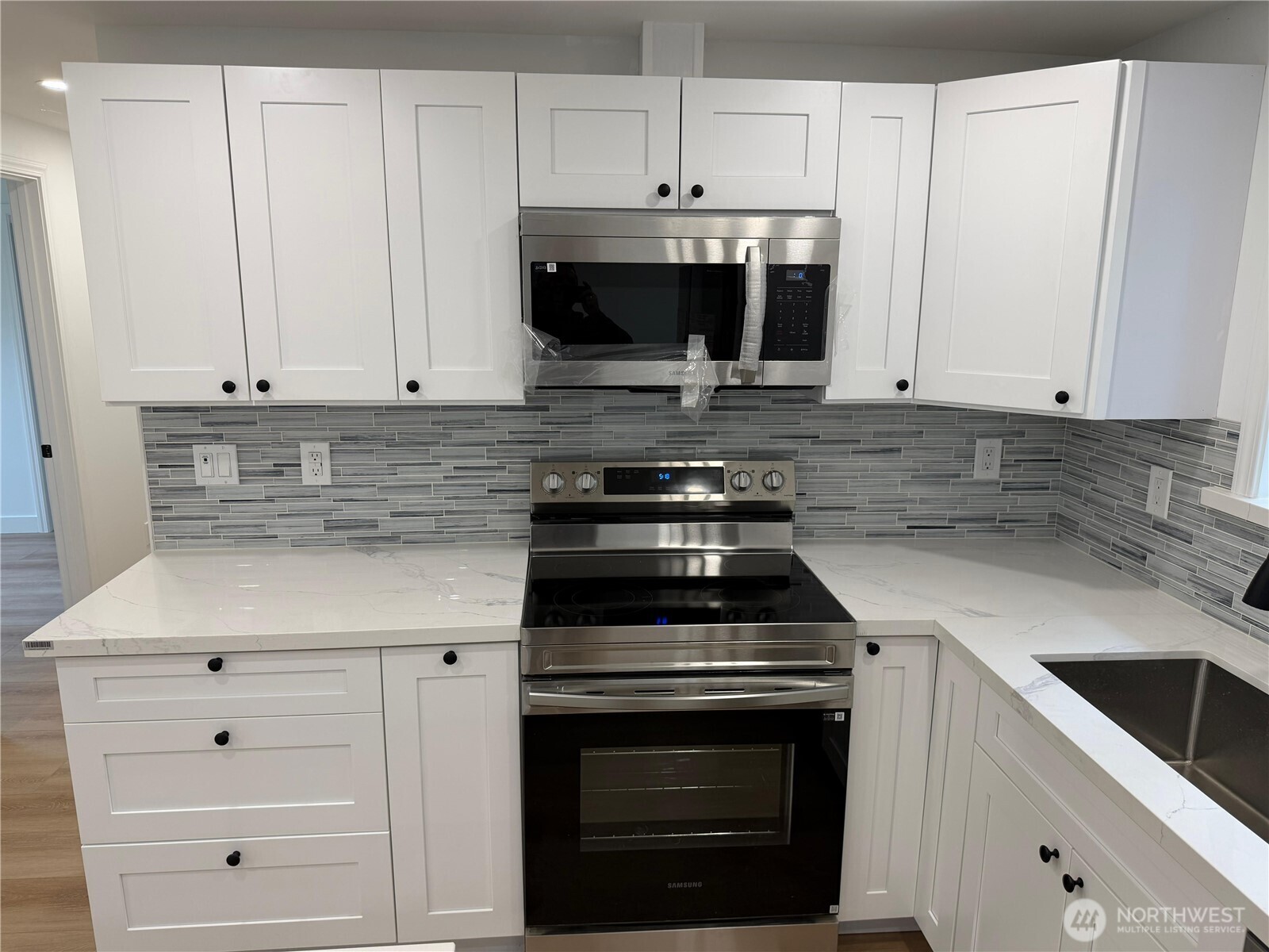 19502 2nd Avenue S, Des Moines, WA 98148