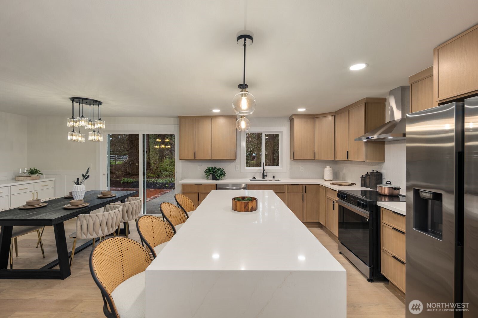 16644 SE 235th Street , Kent, WA 98042-4728