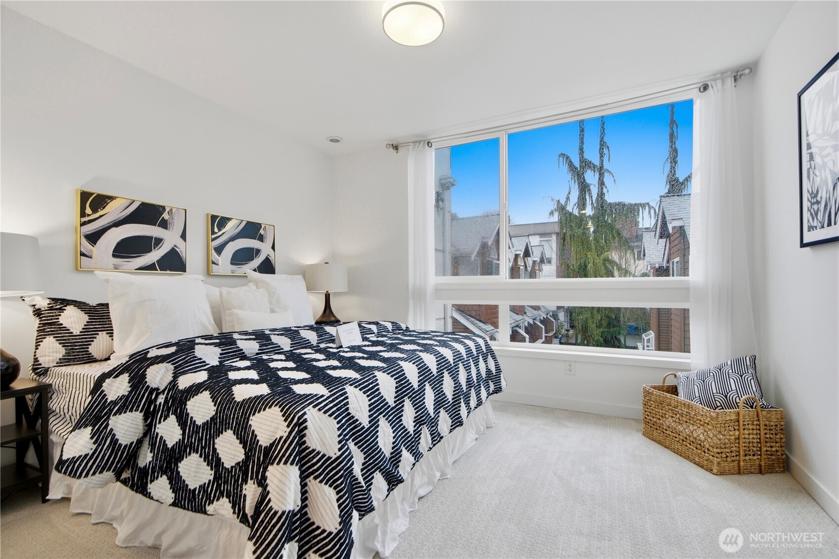 7433 A 4th Avenue NE, Seattle, WA 98115