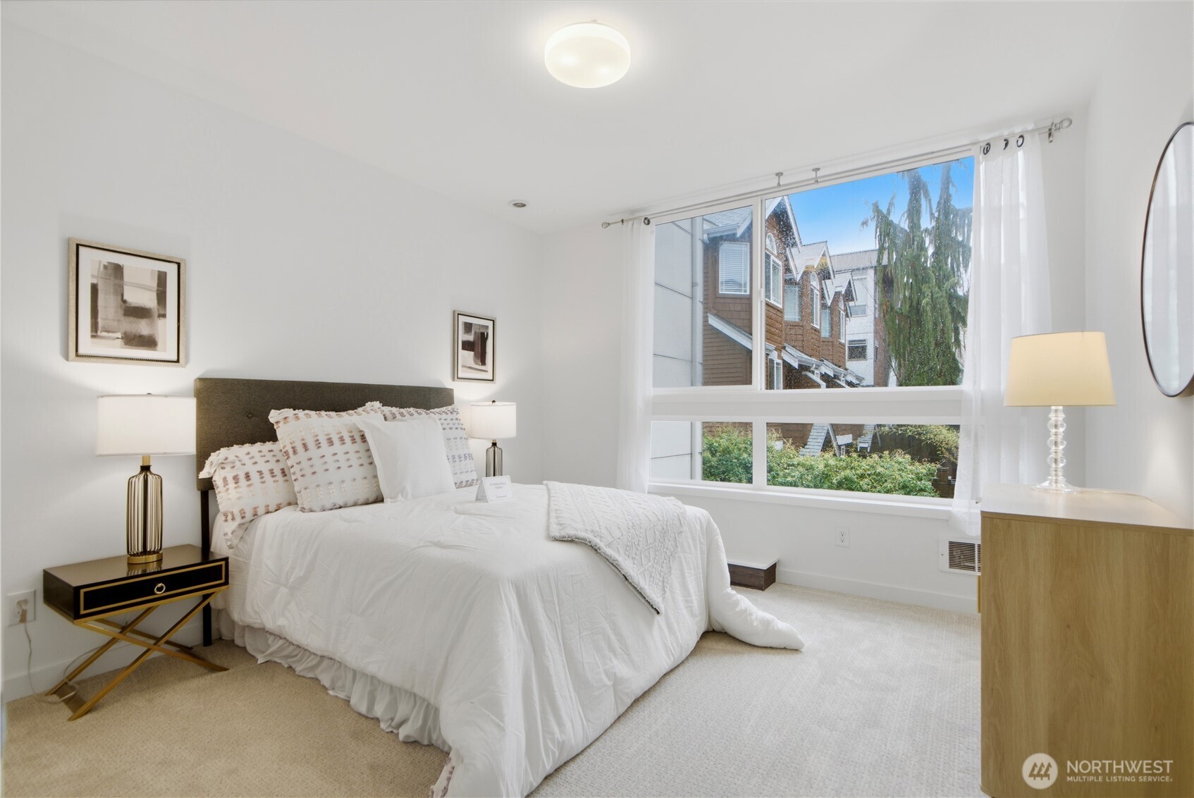 7433 A 4th Avenue NE, Seattle, WA 98115