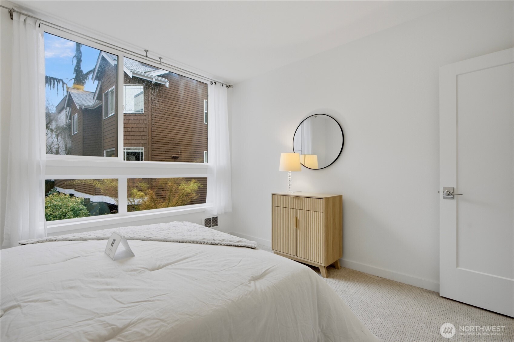 7433 A 4th Avenue NE, Seattle, WA 98115