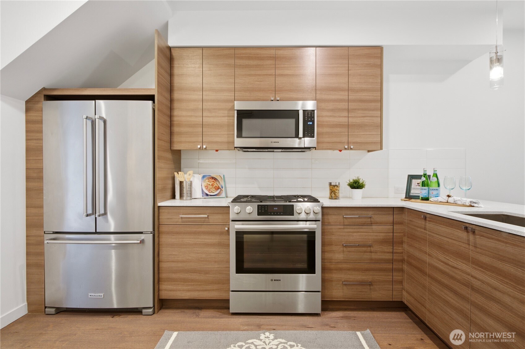 7433 A 4th Avenue NE, Seattle, WA 98115