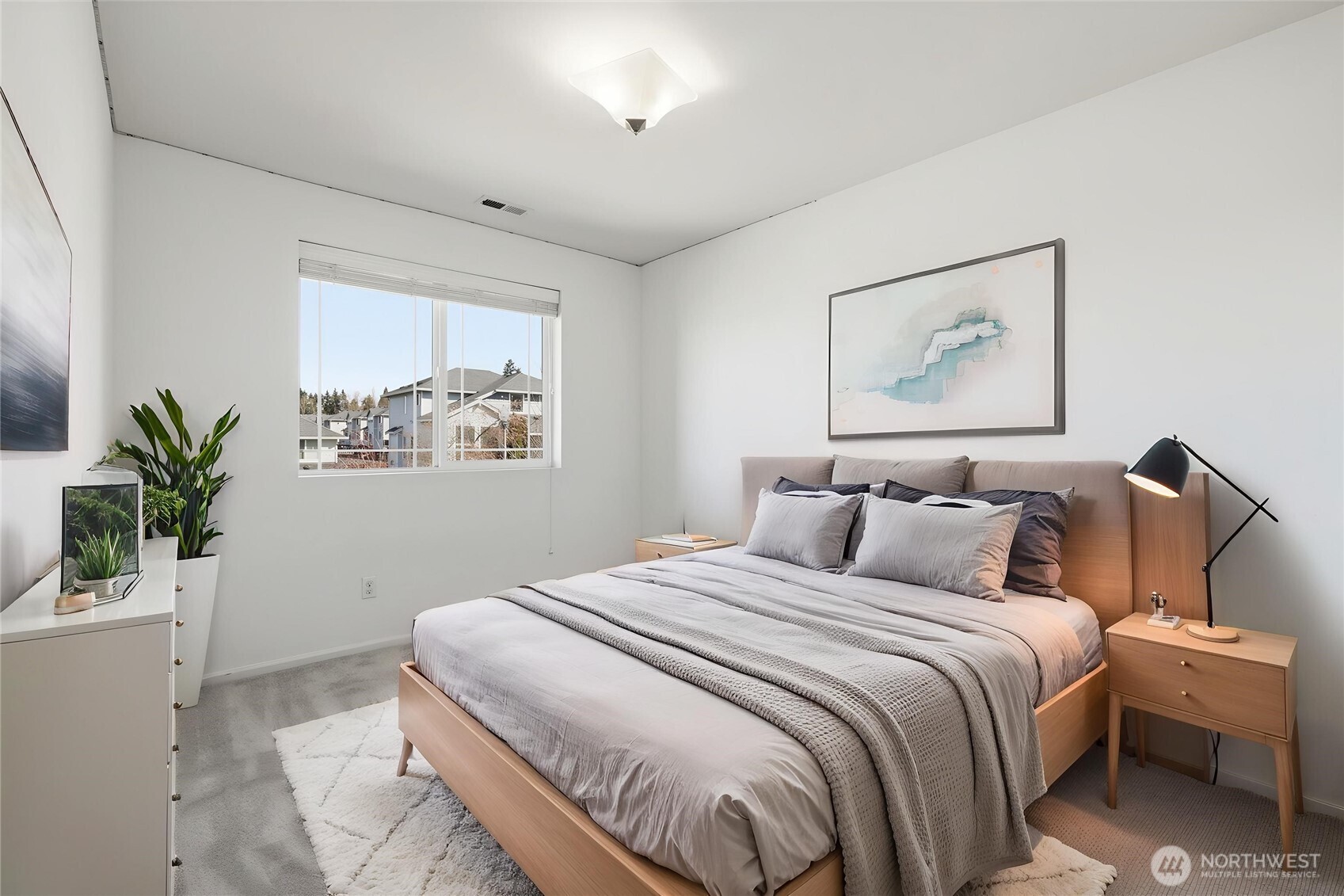 9025 S 204th Place , Kent, WA 98031