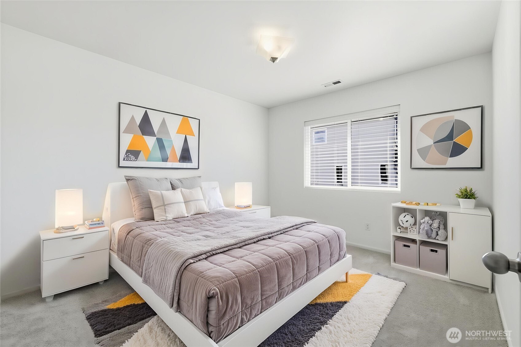 9025 S 204th Place , Kent, WA 98031